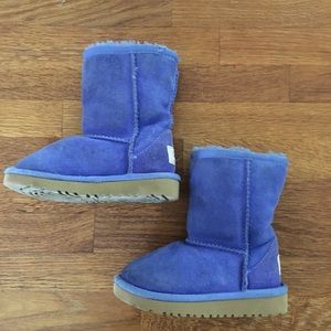 blue toddler uggs